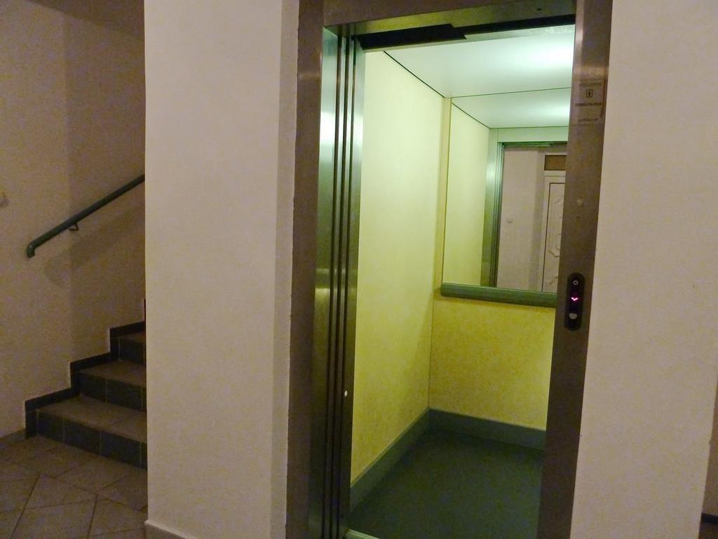 City Center Apartments Hévíz Oda fotoğraf