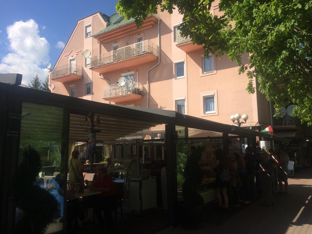 City Center Apartments Hévíz Dış mekan fotoğraf